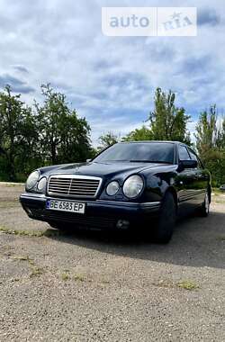 Седан Mercedes-Benz E-Class 1997 в Миколаєві