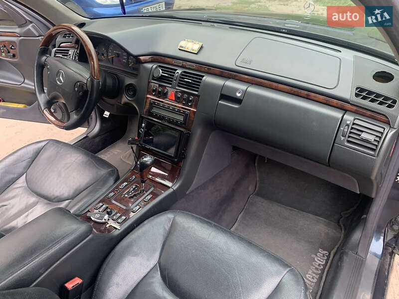 Седан Mercedes-Benz E-Class 2000 в Ніжині