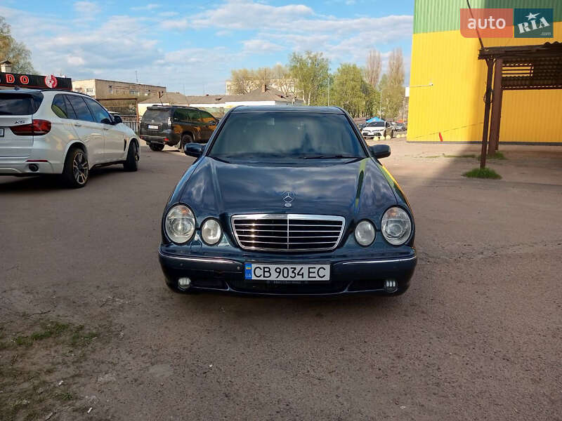 Седан Mercedes-Benz E-Class 2000 в Ніжині