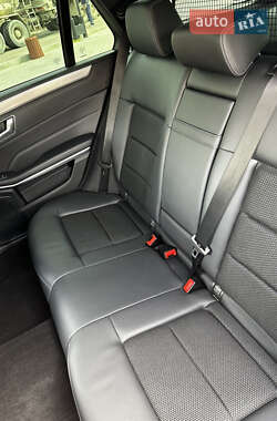 Універсал Mercedes-Benz E-Class 2016 в Чернівцях