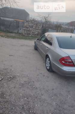 Седан Mercedes-Benz E-Class 2003 в Ямполе