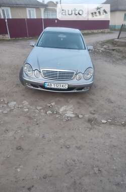 Седан Mercedes-Benz E-Class 2003 в Ямполі