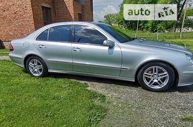 Седан Mercedes-Benz E-Class 2003 в 