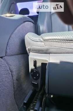 Седан Mercedes-Benz E-Class 2003 в 