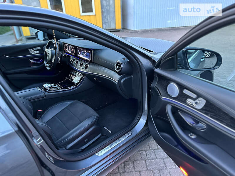 Седан Mercedes-Benz E-Class 2017 в Ивано-Франковске