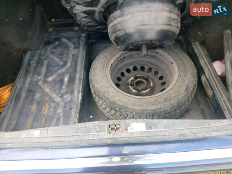 Седан Mercedes-Benz E-Class 1993 в Хмельницькому