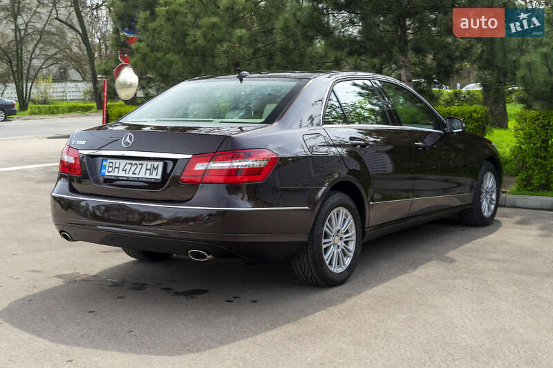 Седан Mercedes-Benz E-Class 2009 в Одессе