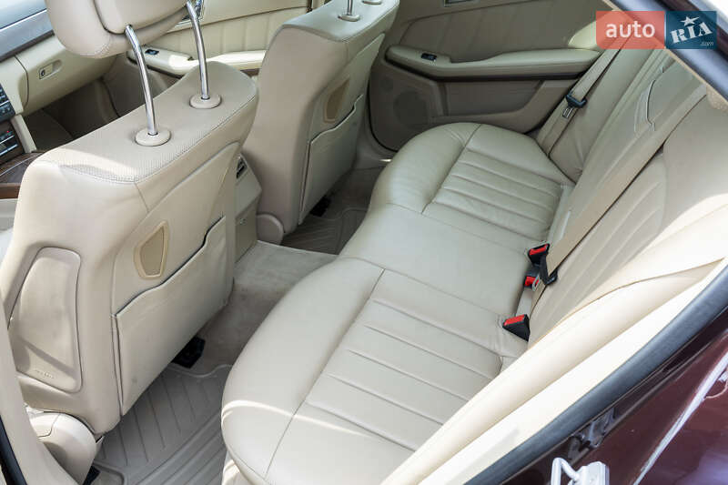 Седан Mercedes-Benz E-Class 2009 в Одессе