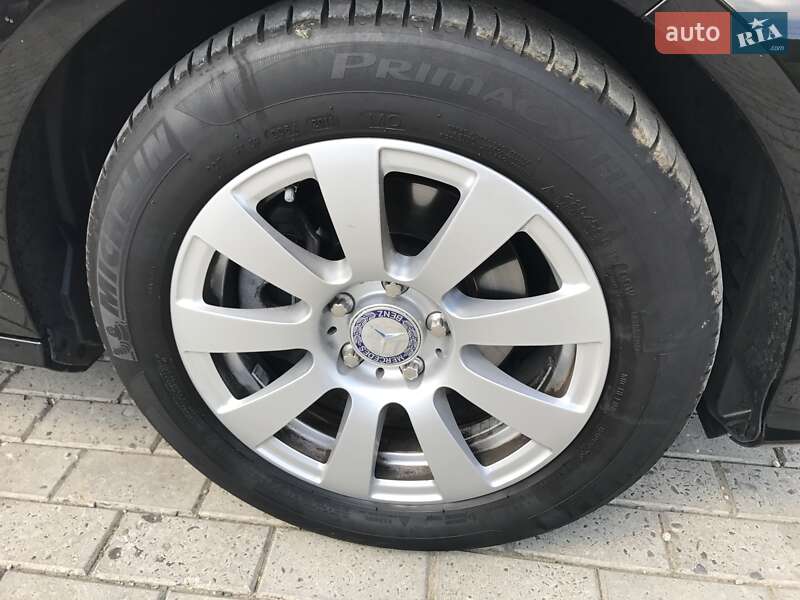Універсал Mercedes-Benz E-Class 2014 в Ужгороді