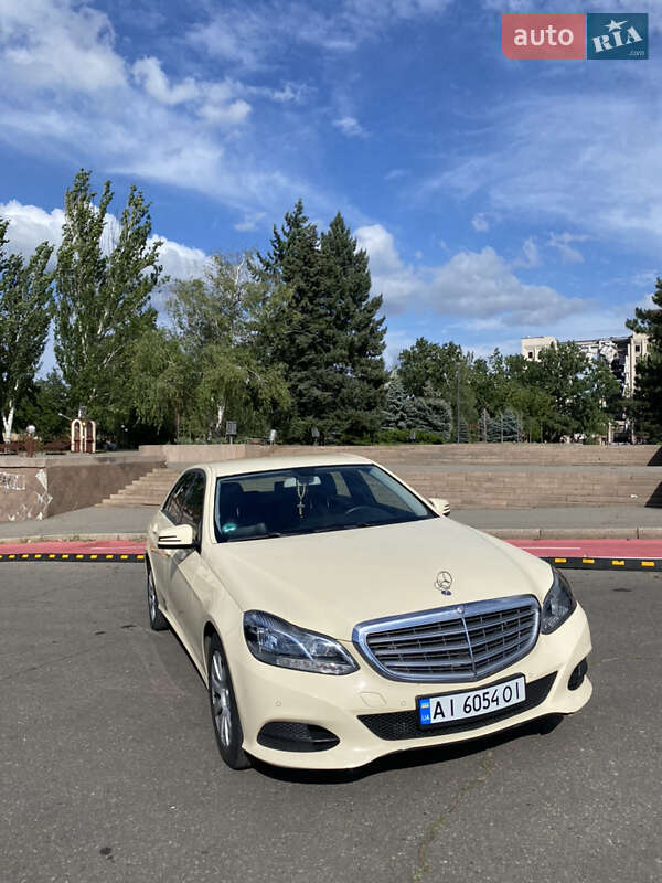 Седан Mercedes-Benz E-Class 2015 в Николаеве