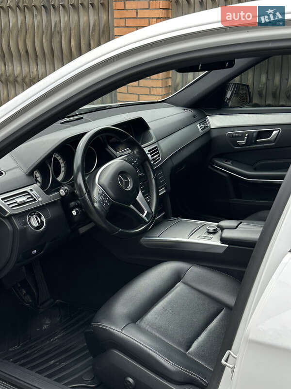 Седан Mercedes-Benz E-Class 2015 в Тячеве