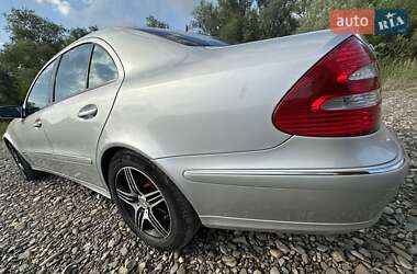 Седан Mercedes-Benz E-Class 2003 в 