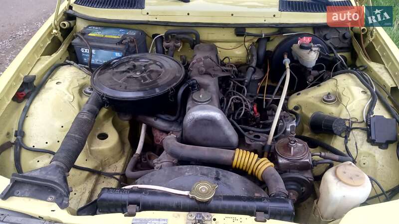 Седан Mercedes-Benz E-Class 1978 в Вільшанці