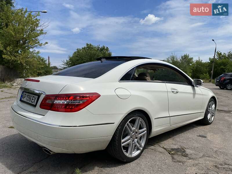 Купе Mercedes-Benz E-Class 2010 в Запорожье