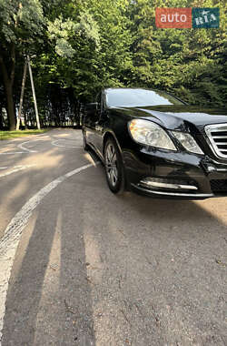 Седан Mercedes-Benz E-Class 2011 в 