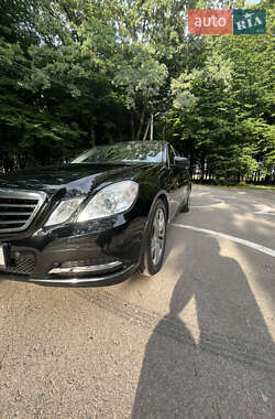 Седан Mercedes-Benz E-Class 2011 в 