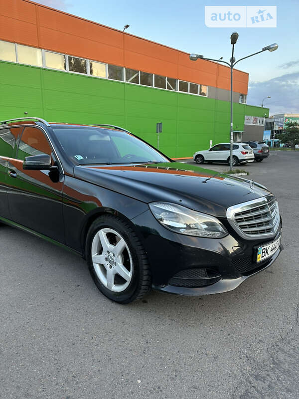 Універсал Mercedes-Benz E-Class 2013 в Рівному