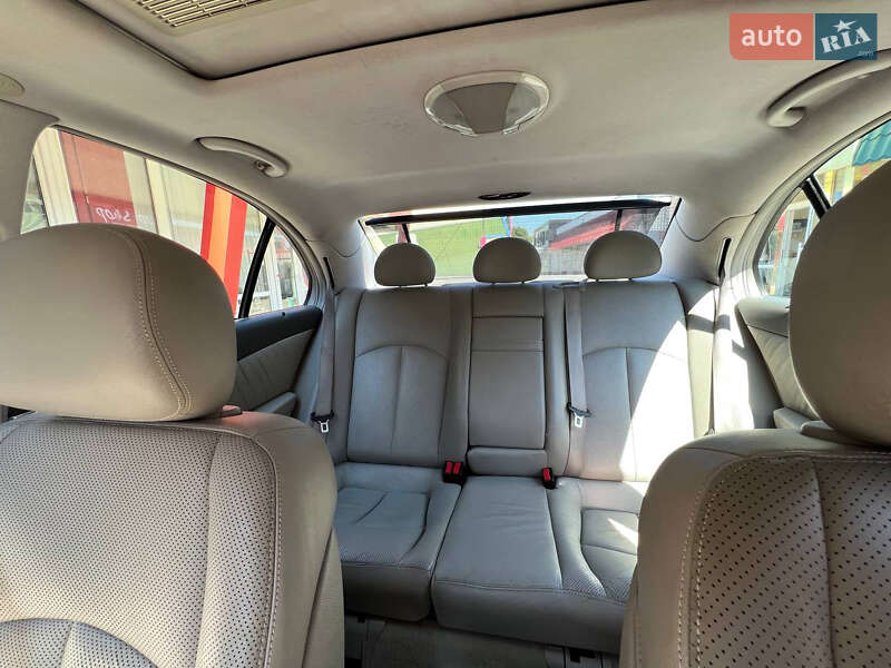 Седан Mercedes-Benz E-Class 2006 в Первомайську