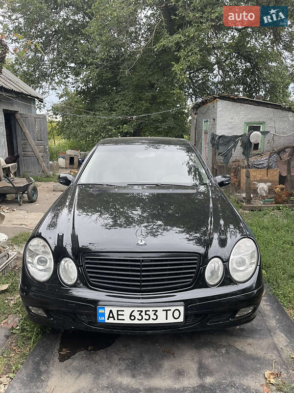 Mercedes-Benz E-Class 2002