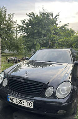 Седан Mercedes-Benz E-Class 2002 в Кривом Роге