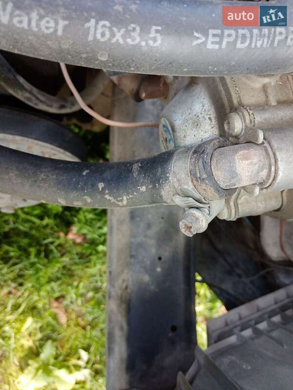 Седан Mercedes-Benz E-Class 1986 в Самборі