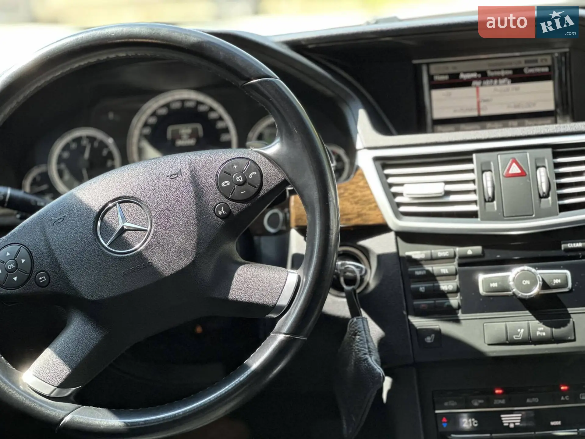 2012 Mercedes-Benz E-klasse - мініатюра 42
