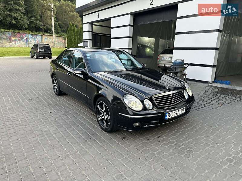 Mercedes-Benz E-Class 2005