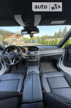 Седан Mercedes-Benz E-Class 2015 в 