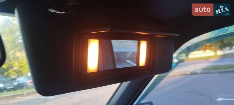 Седан Mercedes-Benz E-Class 1994 в Львові