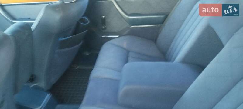 Седан Mercedes-Benz E-Class 1994 в Львові