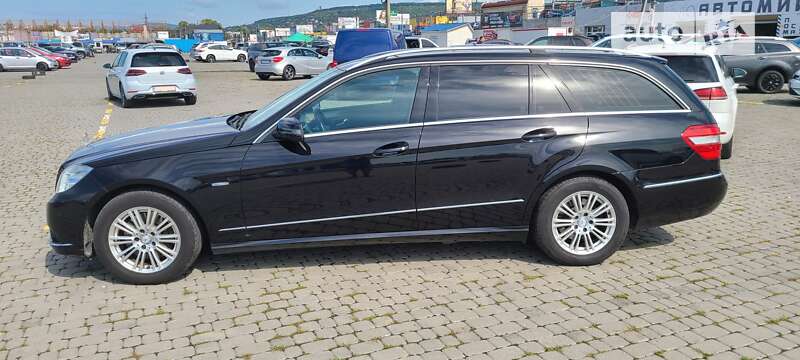 Універсал Mercedes-Benz E-Class 2010 в Чернівцях