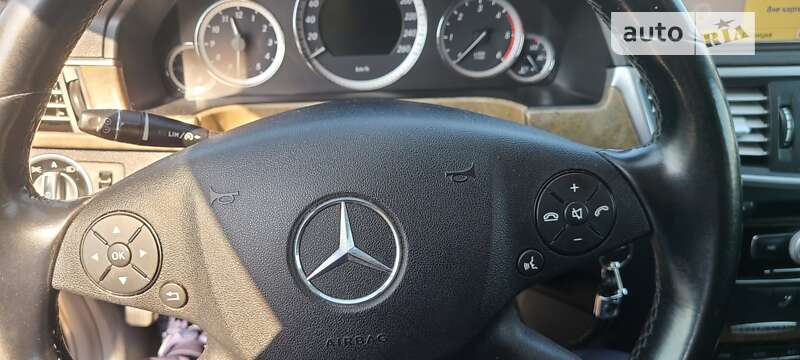 Універсал Mercedes-Benz E-Class 2010 в Чернівцях