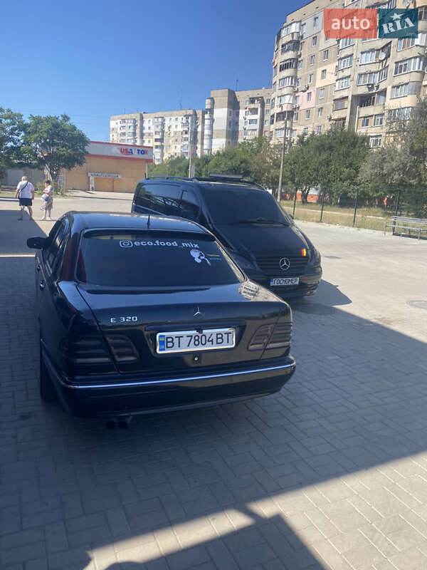 Седан Mercedes-Benz E-Class 1999 в Херсоні