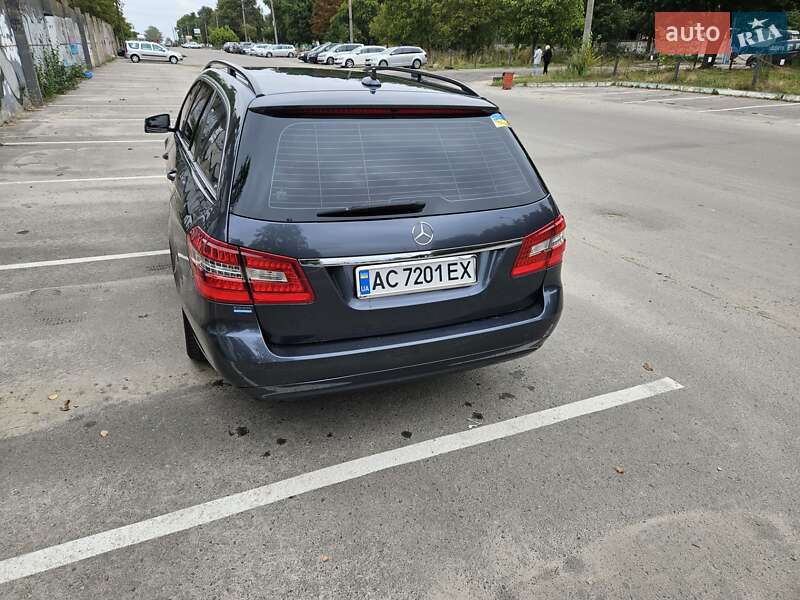 Универсал Mercedes-Benz E-Class 2011 в Луцке