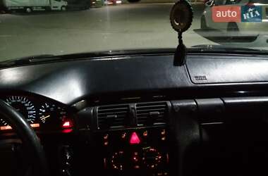 Седан Mercedes-Benz E-Class 1997 в Києві