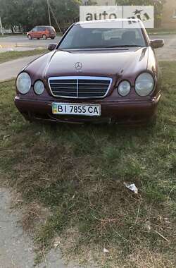 Седан Mercedes-Benz E-Class 2001 в Гадяче