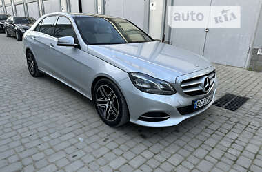 Седан Mercedes-Benz E-Class 2013 в Самборе