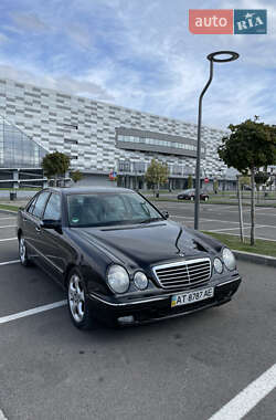 Седан Mercedes-Benz E-Class 2001 в Івано-Франківську