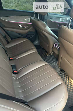 Седан Mercedes-Benz E-Class 2016 в 