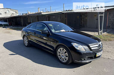 Купе Mercedes-Benz E-Class 2010 в Киеве