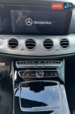 Седан Mercedes-Benz E-Class 2016 в 