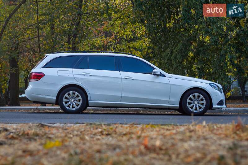 Універсал Mercedes-Benz E-Class 2013 в Одесі
