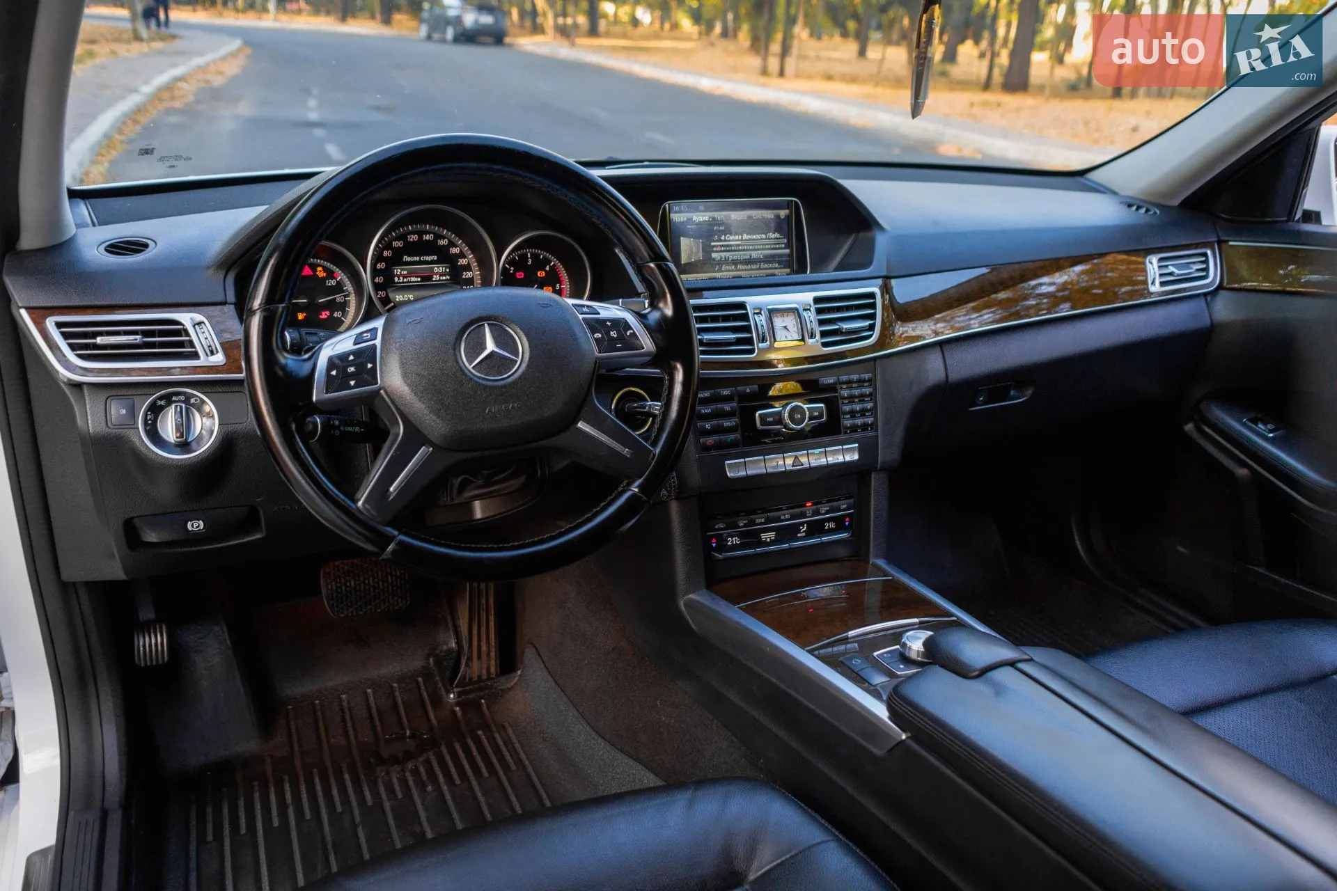 2013 Mercedes-Benz E-klasse - мініатюра 16