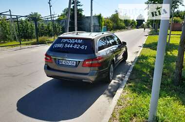 Универсал Mercedes-Benz E-Class 2012 в Днепре