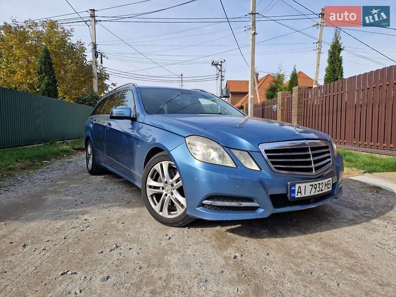 Mercedes-Benz E-Class 2011