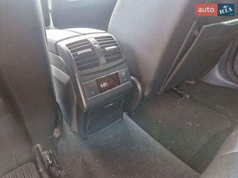 Універсал Mercedes-Benz E-Class 2011 в Києві