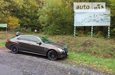 Седан Mercedes-Benz E-Class 2012 в Иршаве