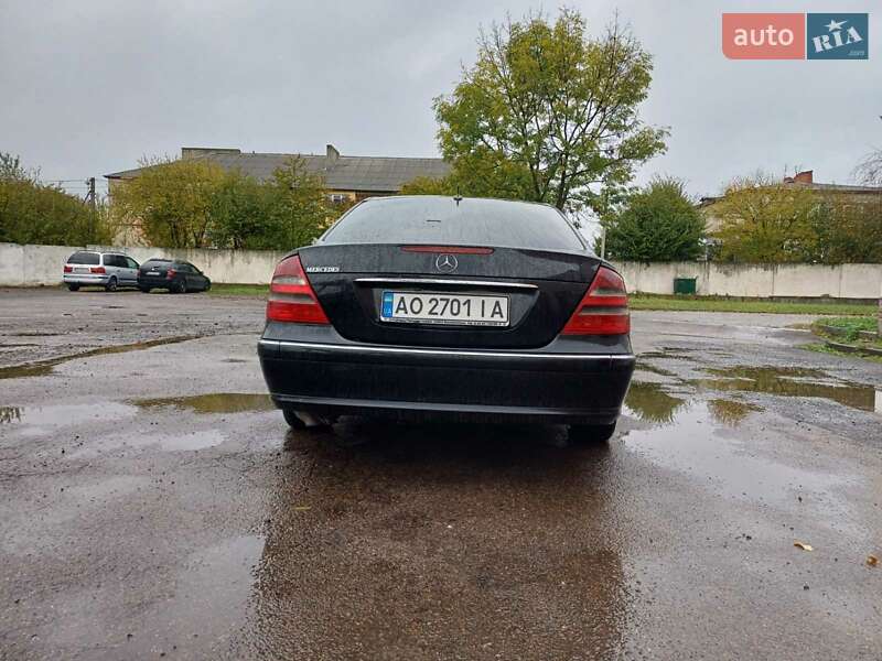 Седан Mercedes-Benz E-Class 2003 в Ужгороде фото 3 Седан Mercedes-Benz E-Class 2003 в Ужгороде