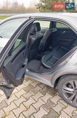 Седан Mercedes-Benz E-Class 2012 в Ковелі