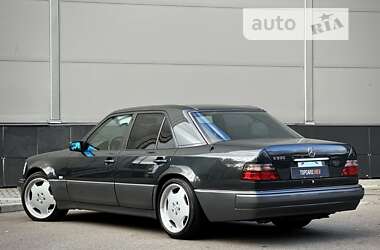 Седан Mercedes-Benz E-Class 1994 в 